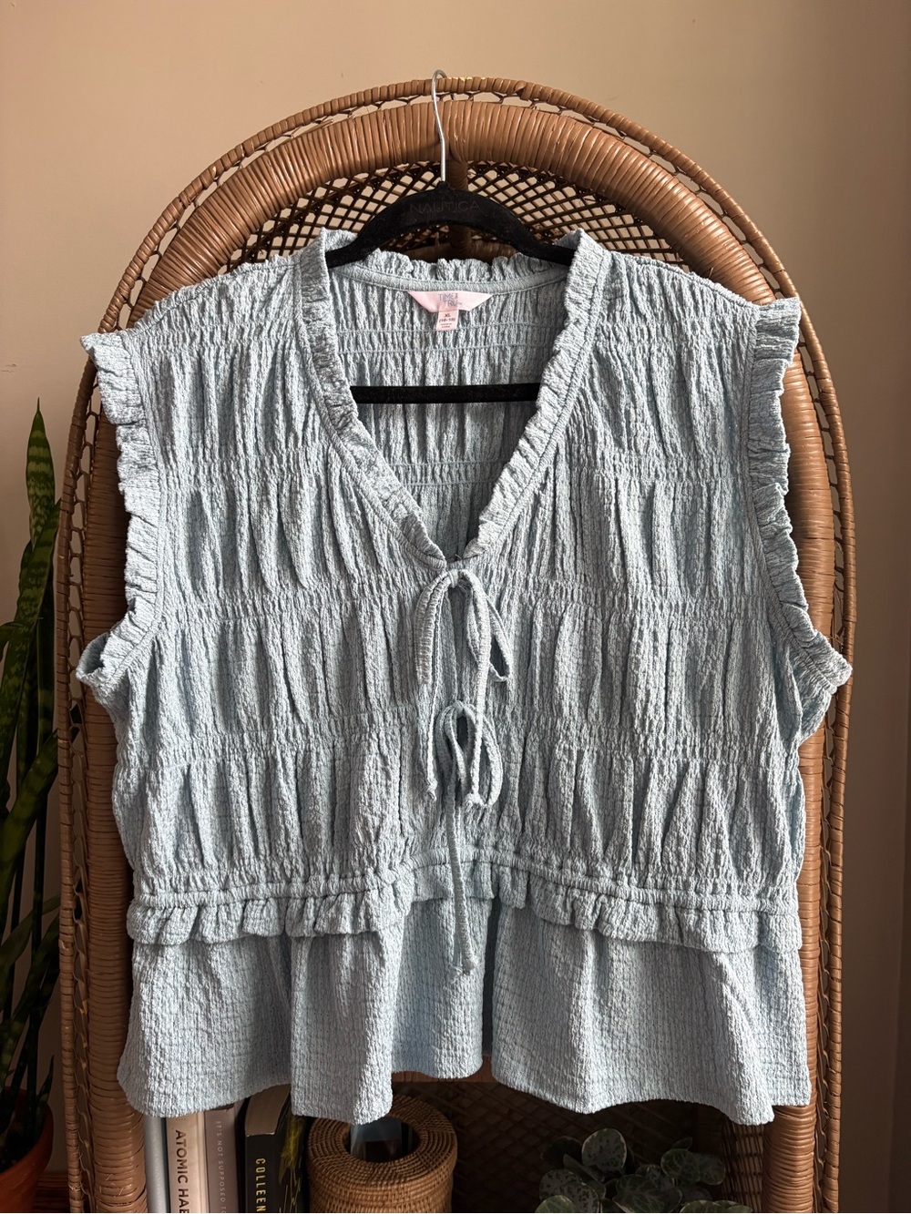 Time and Tru Light Blue Sleeveless Tie-Front Peplum Top